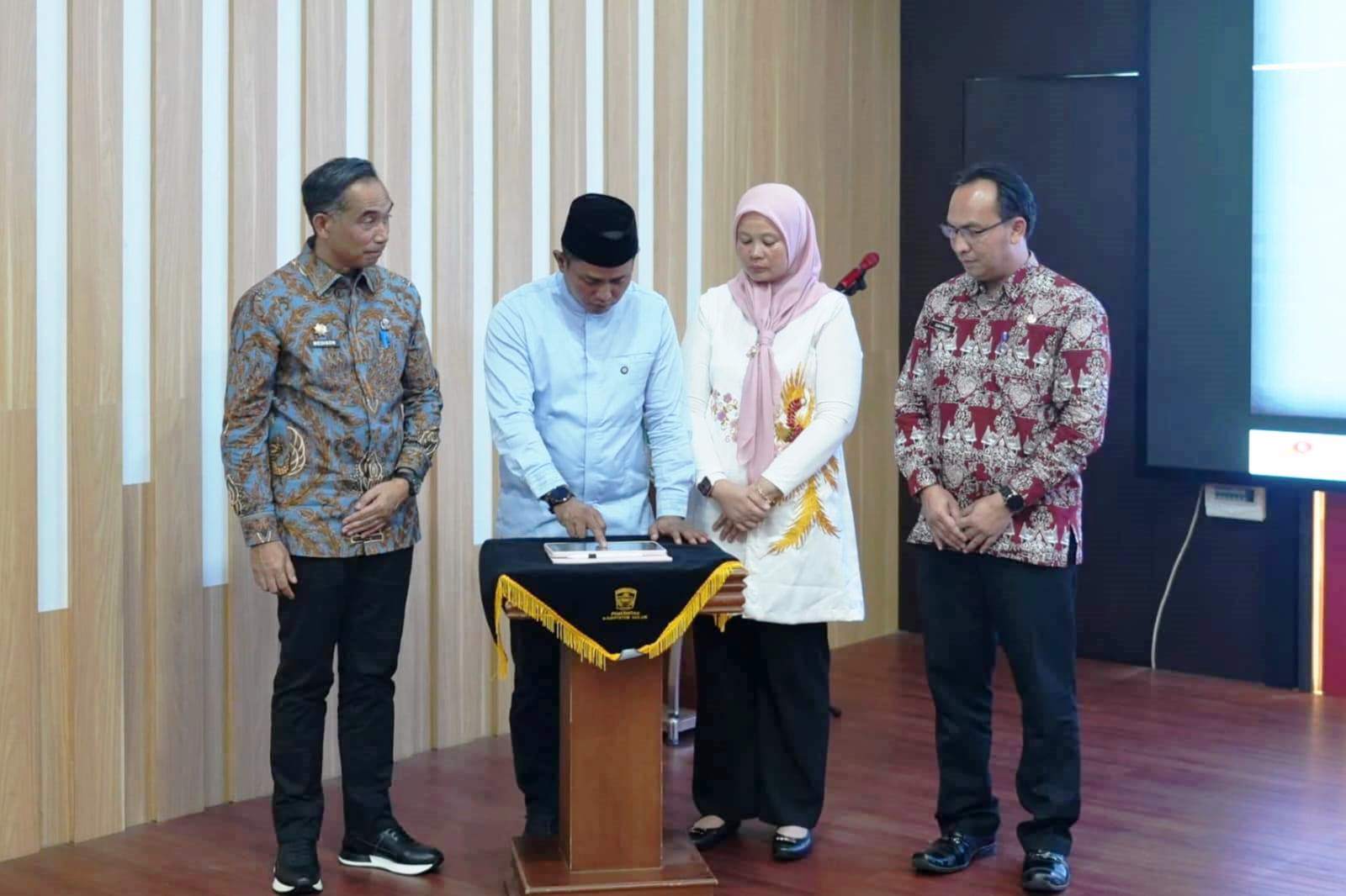 Bupati Solok Jon Firman Pandu Launching Aplikasi SIPADAN